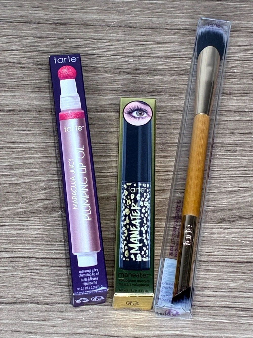 NWT Tarte 3 Piece Makeup Set - Lip Oil, Mascara, & Brush